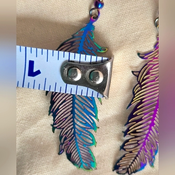 Rainbow Feather Earrings Oil Slick - Picture 7 of 7